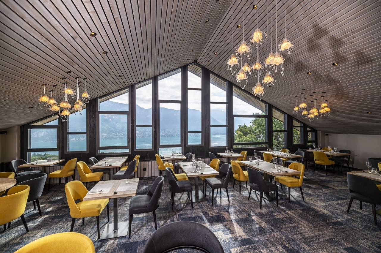 → Les Terrasses du Lac · Restaurant Vue Lac Annecy